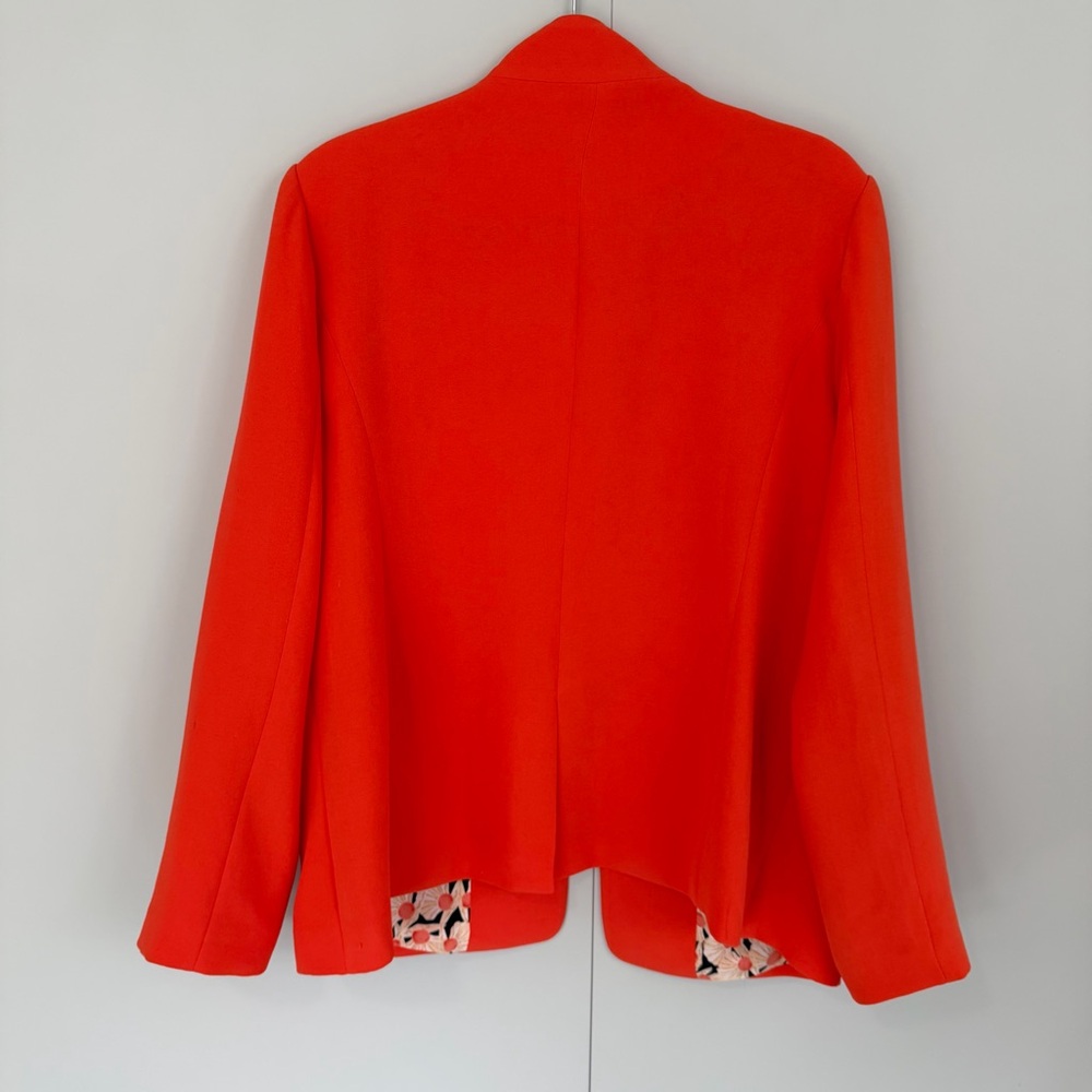 SKIES ARE BLUE Notch Lapel Open Front Statement Blazer in Orange 25007ST - Picture 4 of 6